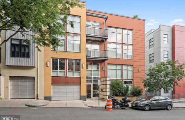 2351 CHAMPLAIN Street NW Gallery 2