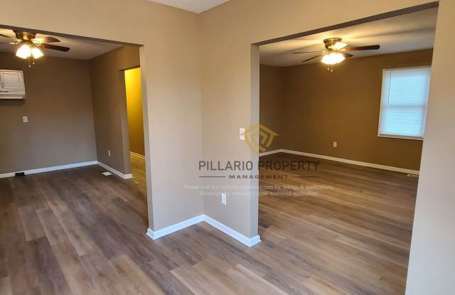 Refreshed 3 Bedroom Home with Partially Fenced In Yard, Available NOW! Gallery 4