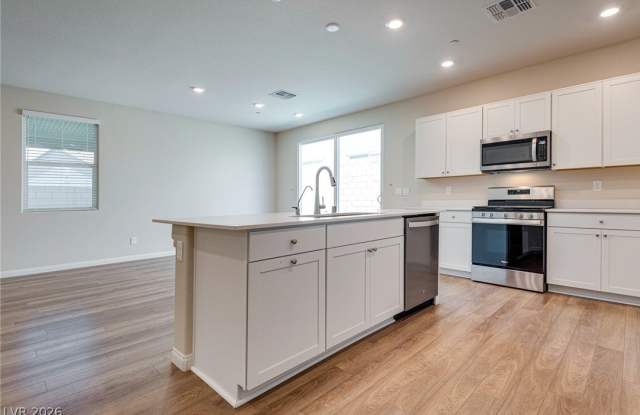 6953 Antequera Street Gallery 2