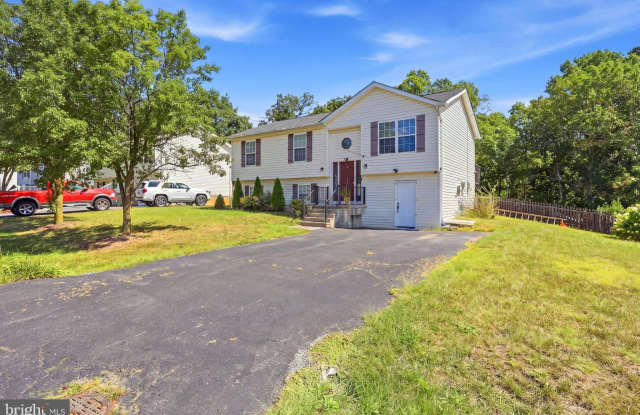 94 LONGWOOD Drive Gallery 1