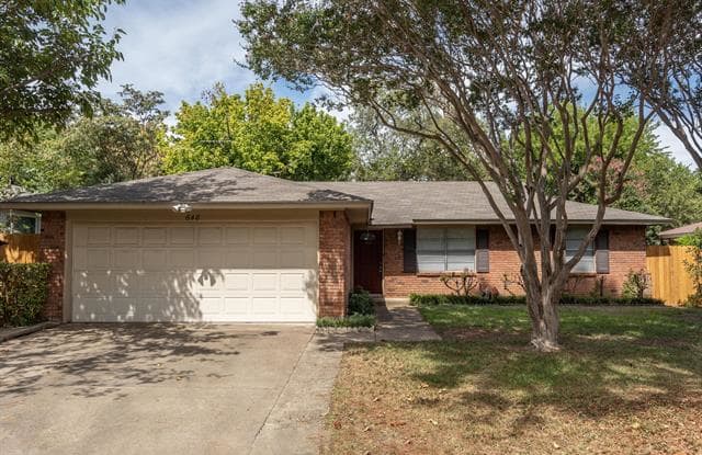 648 Oak Drive - 648 West Oak Street, Hurst, TX 76053