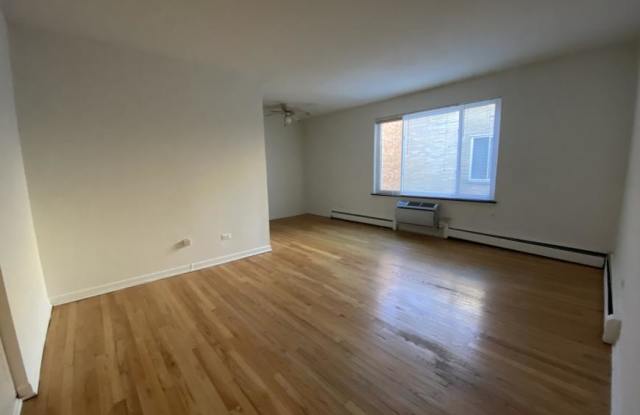 516 W Melrose St photos photos