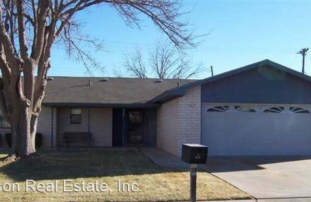 2307 W. Bullock - 2307 West Bullock Avenue, Artesia, NM 88210