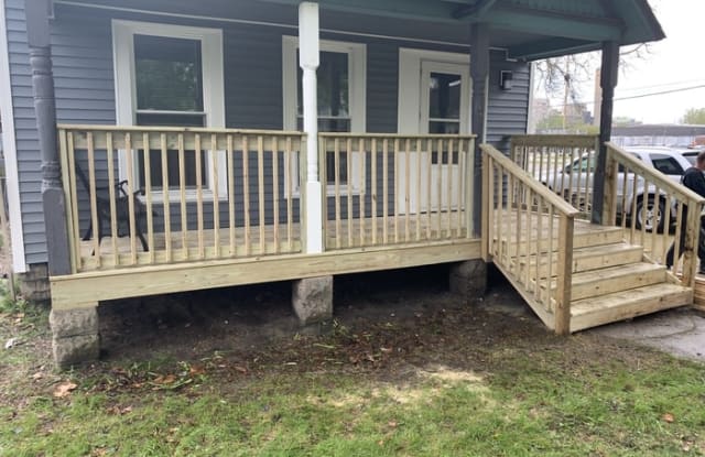 412 Fisher Street - 412 Fisher Street, Kalamazoo, MI 49001