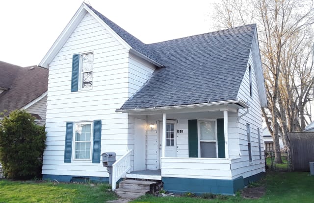 512 W Grove St - 512 West Grove Street, Mishawaka, IN 46545