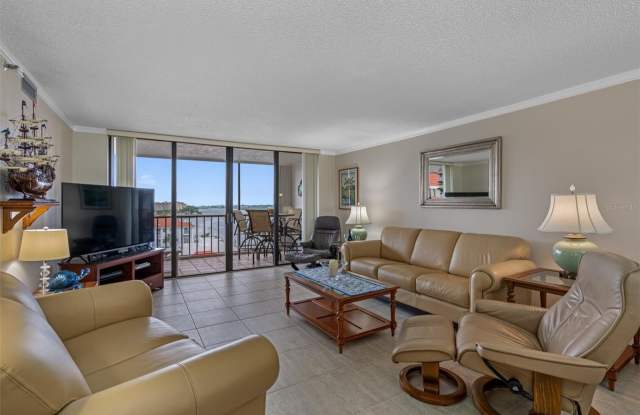 19111 VISTA BAY Drive Gallery 4
