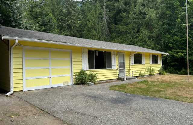 3 Bed/1 Bath +Garage +Shop, Marblemount - 61529 Cascade River Road, Skagit County, WA 98267