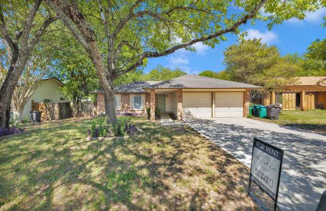 3 bedroom 2 bath in the well sought subdivision of Great Northwest! - 6427 Ridge Place Street, San Antonio, TX 78250