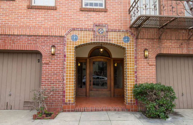 3560 DIVISADERO Gallery 2