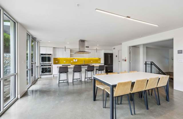 Janus Apartments Gallery 3