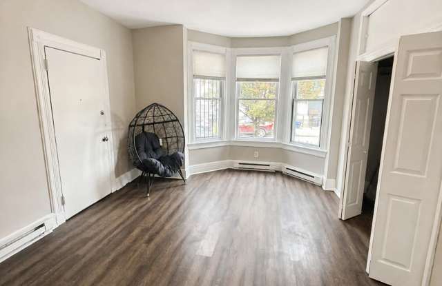 308 7th Avenue West photos photos