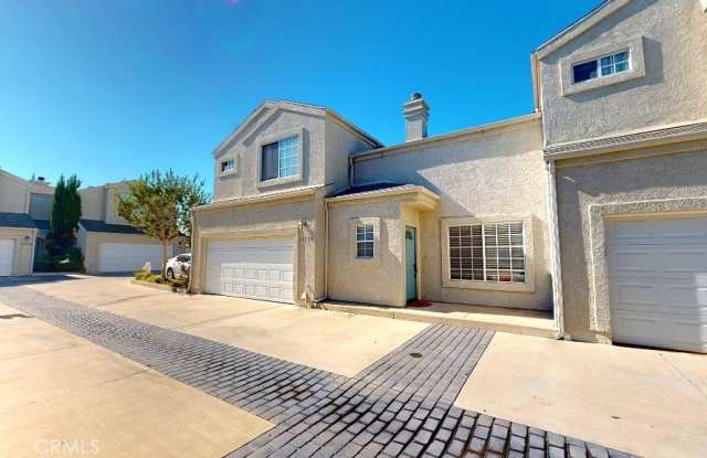 11534 Edinger Avenue - 11534 Edinger Avenue, Fountain Valley, CA 92708