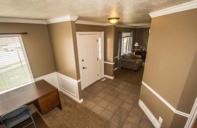 74 Canterbury Cir Gallery 3