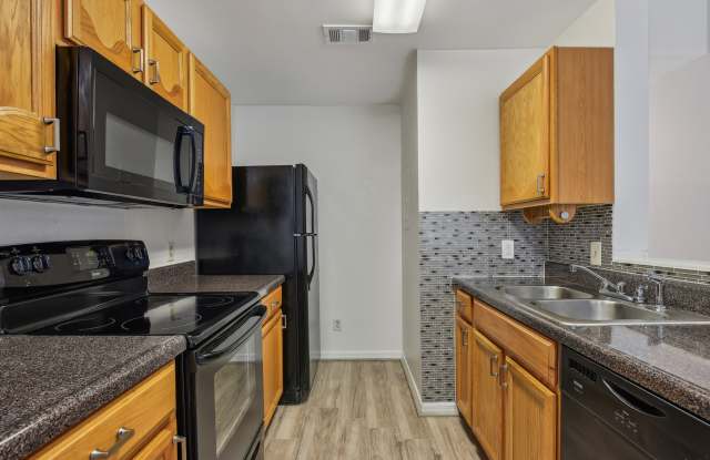 6088 Westgate Drive - 201 Gallery 3