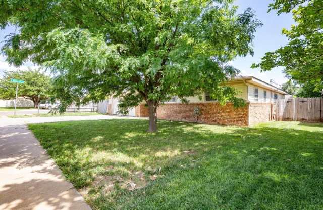 5101 PIN OAK Drive photos photos