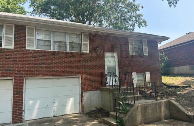 1201 Southwest Sunset Street - 1201 Southwest Sunset Street, Blue Springs, MO 64015