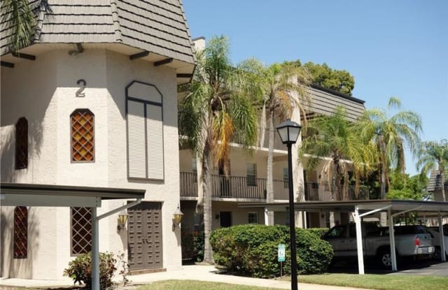 218 CORDOVA GREEN - 218 Cordova Grn, Bardmoor, FL 33777