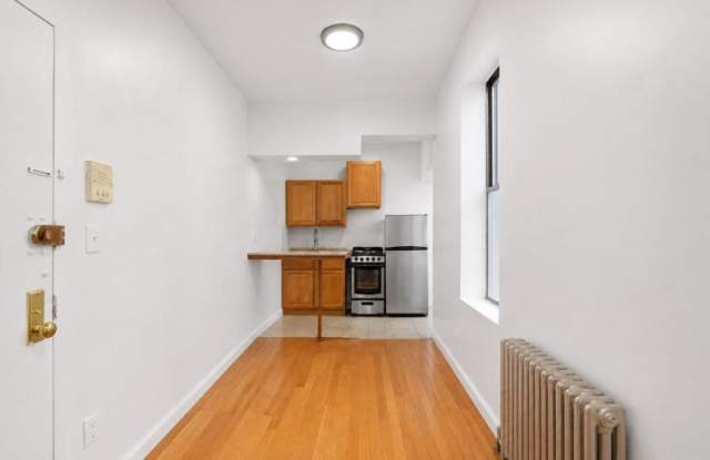 90 Stanton Street Gallery 4
