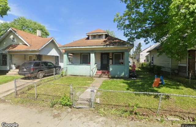 1017 N Belleview Pl. Gallery 2