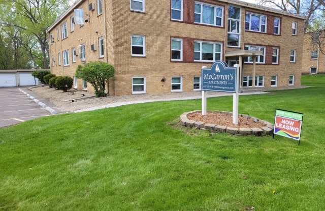 1 & Bedrooms Walking distance to McCarrons Lake! - Roseville Gallery 4