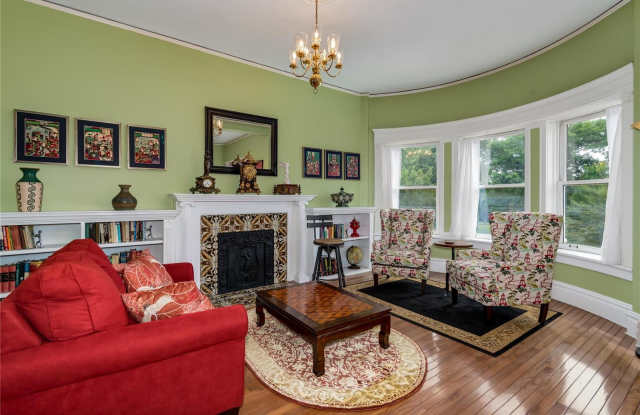 20 North Kingshighway Boulevard Gallery 4