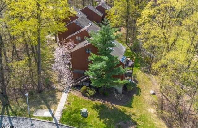 1 Telemark Dr - 1 Telemark Drive, Vernon Center, NJ 07462