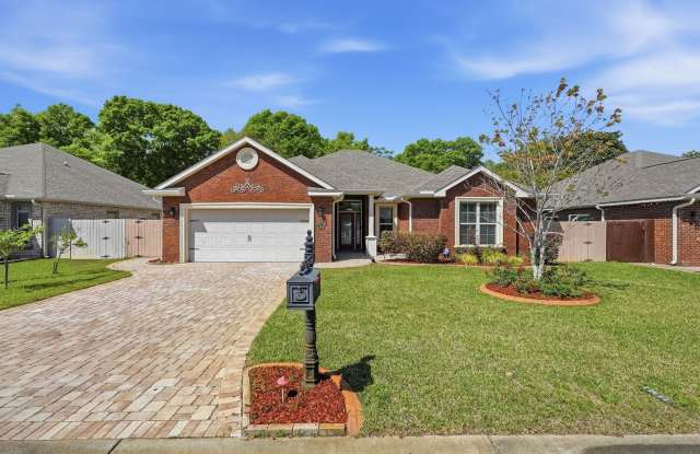 Beautiful 4 Bedroom Brick Home in Fort Walton Beach! photos photos