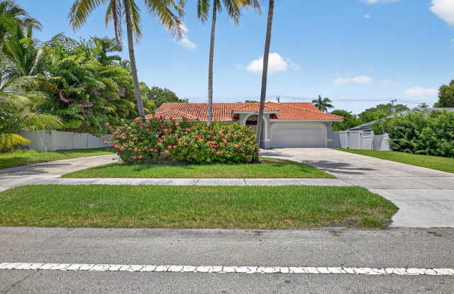 875 NW 4th Avenue photos photos