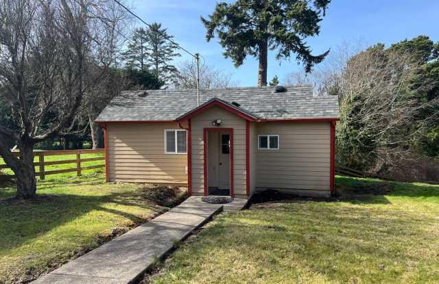 Cute cottage in Seal Rock! Gallery 3