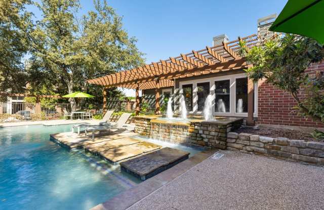 The Hamptons Gallery 4