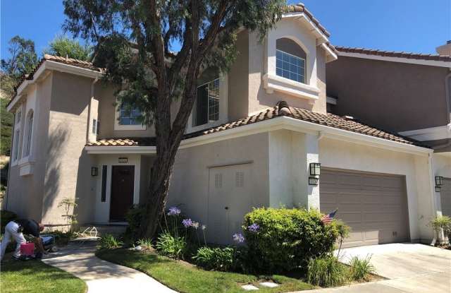 1026 S Sundance photos photos