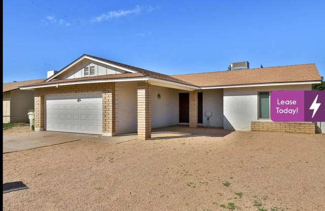 Nice Family Home with Huge Yard - 6810 West Pasadena Avenue, Glendale, AZ 85303