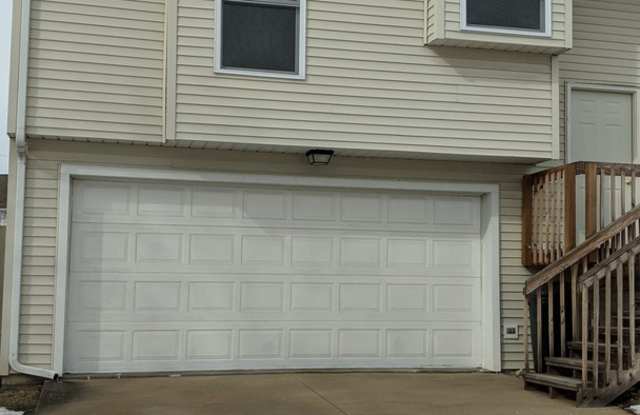 3-bedroom, 2-bath Townhome in Coralville - 2233 9th Street, Coralville, IA 52241