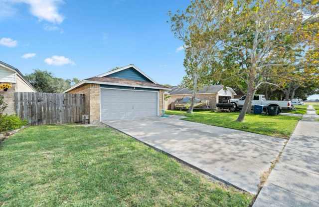 FAMILY-FRIENDLY HOME FOR RENT Gallery 3