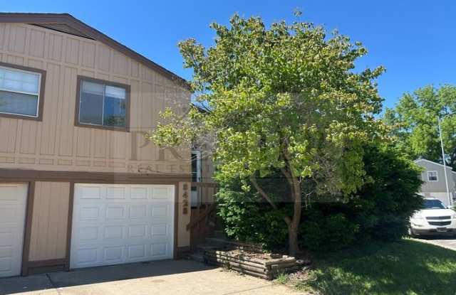 8428 Lane Place - 8428 Lane Place, Raytown, MO 64138