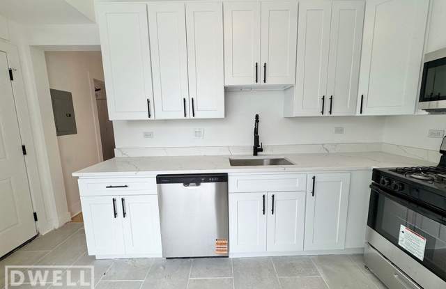 1941 W Augusta Blvd - 1941 West Augusta Boulevard, Chicago, IL 60622 1941 W Augusta Blvd - 1941 West Augusta Boulevard, Chicago, IL 60622