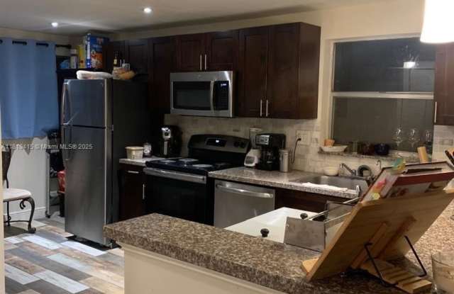 8300 Sands Point Blvd photos photos
