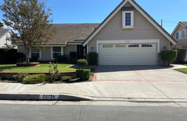 Gorgeous 4 Bedroom 2 Bathroom Home with Loft in Yorba Linda photos photos