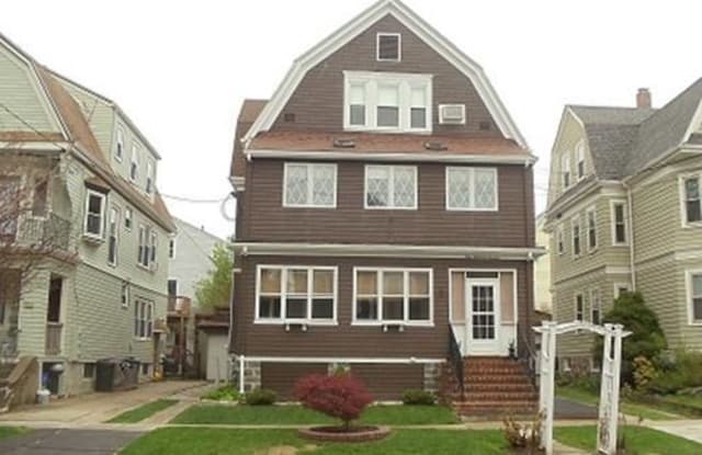 114 Highland Rd. - 114 Highland Road, Somerville, MA 02144