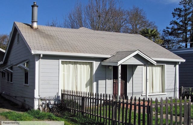 134 Franklin Ave. - 134 Franklin Avenue, Willits, CA 95490