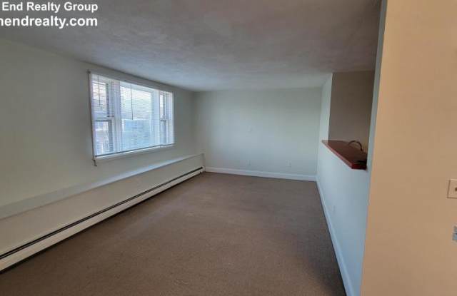 672 Massachusetts Ave. photos photos