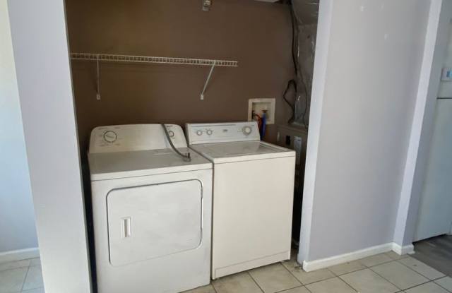 Cross Lanes rental Gallery 4