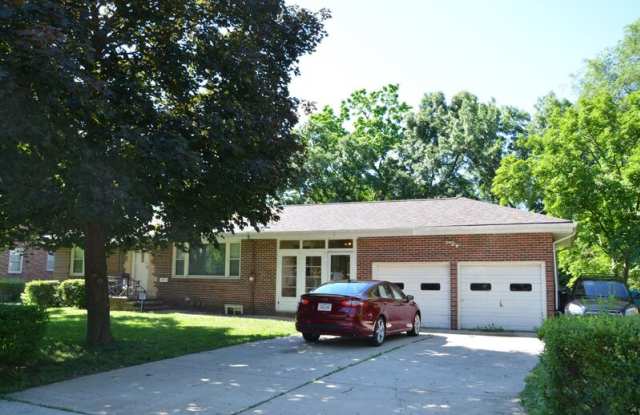 1320 1/2 Broad Street photos photos