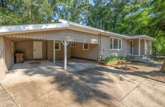 3/2 with wine cellar/storm shelter - 104 South Hilltop Drive, Mobile, AL 36608 3/2 with wine cellar/storm shelter - 104 South Hilltop Drive, Mobile, AL 36608