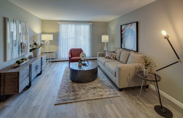 Carol Stream Crossing Gallery 4