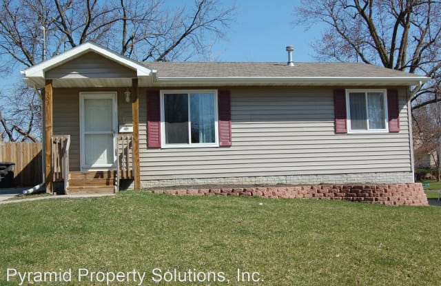 809 Thornton Ave - 809 Thornton Avenue, Des Moines, IA 50315