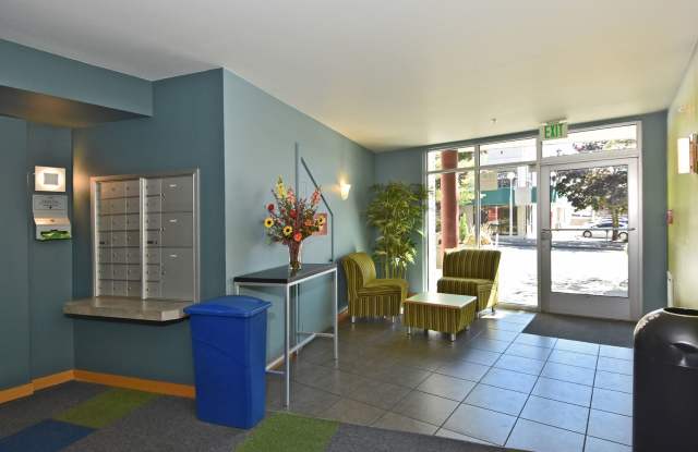 Spacious 2BR/1.75BA Condo in Convenient Location (Central District) Gallery 4