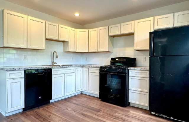 1355 N GRAVEL Pike - 1355 Gravel Pike, Montgomery County, PA 19473