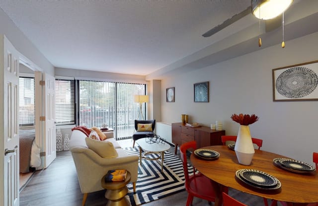 Alister Arlington Ridge photos photos