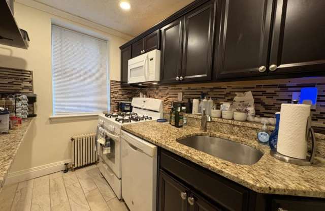 39 Commonwealth Ave. photos photos